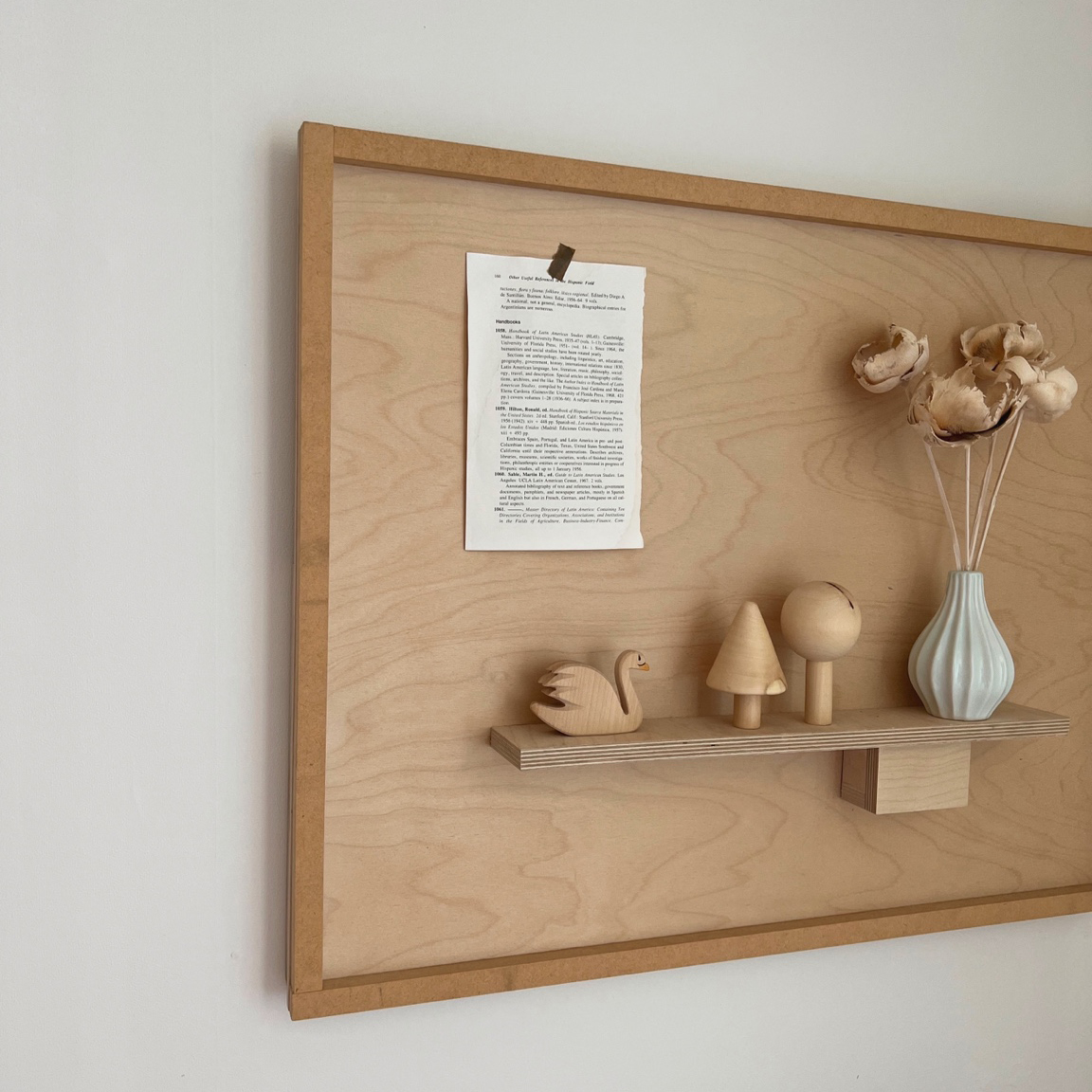 Wide shelf frame