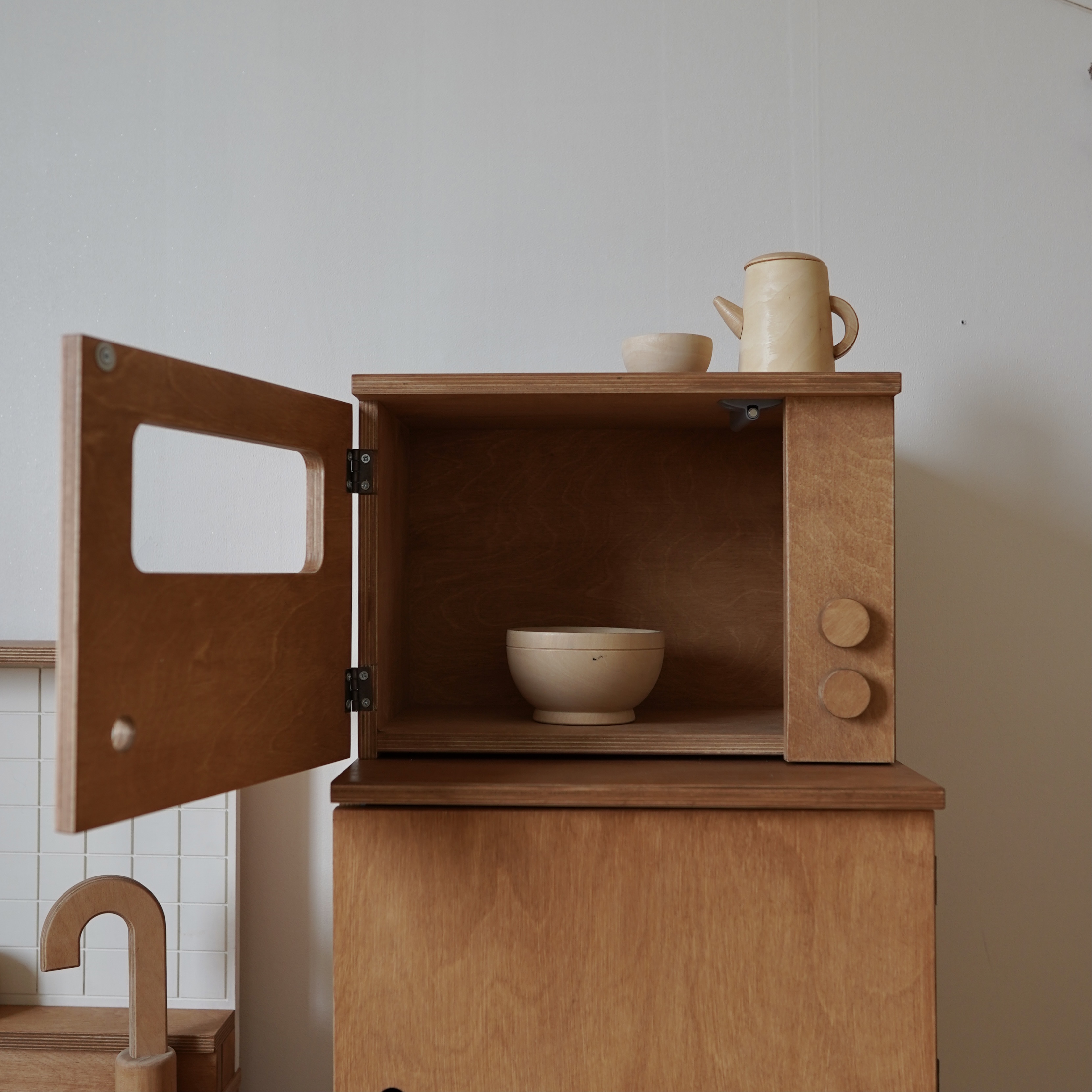 Microwave oven, refrigerator play